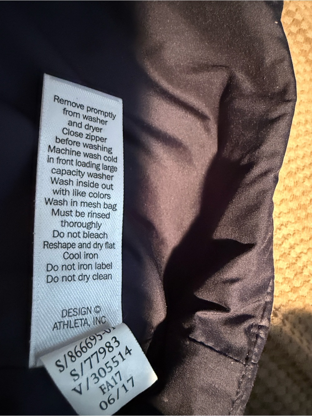Athleta Responsible Down Waffle Knit Puffer Jacket Navy Blue Medium - Picture 10 of 10